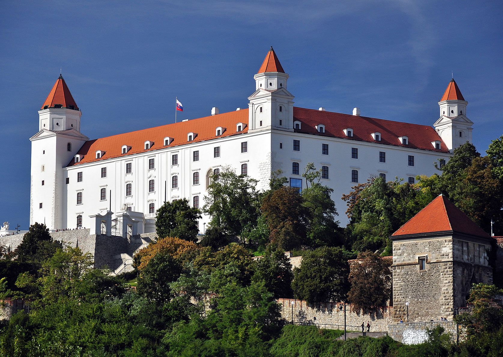 European long-distance hiking trails Sultan’s Trail Bratislava Hrad or castle