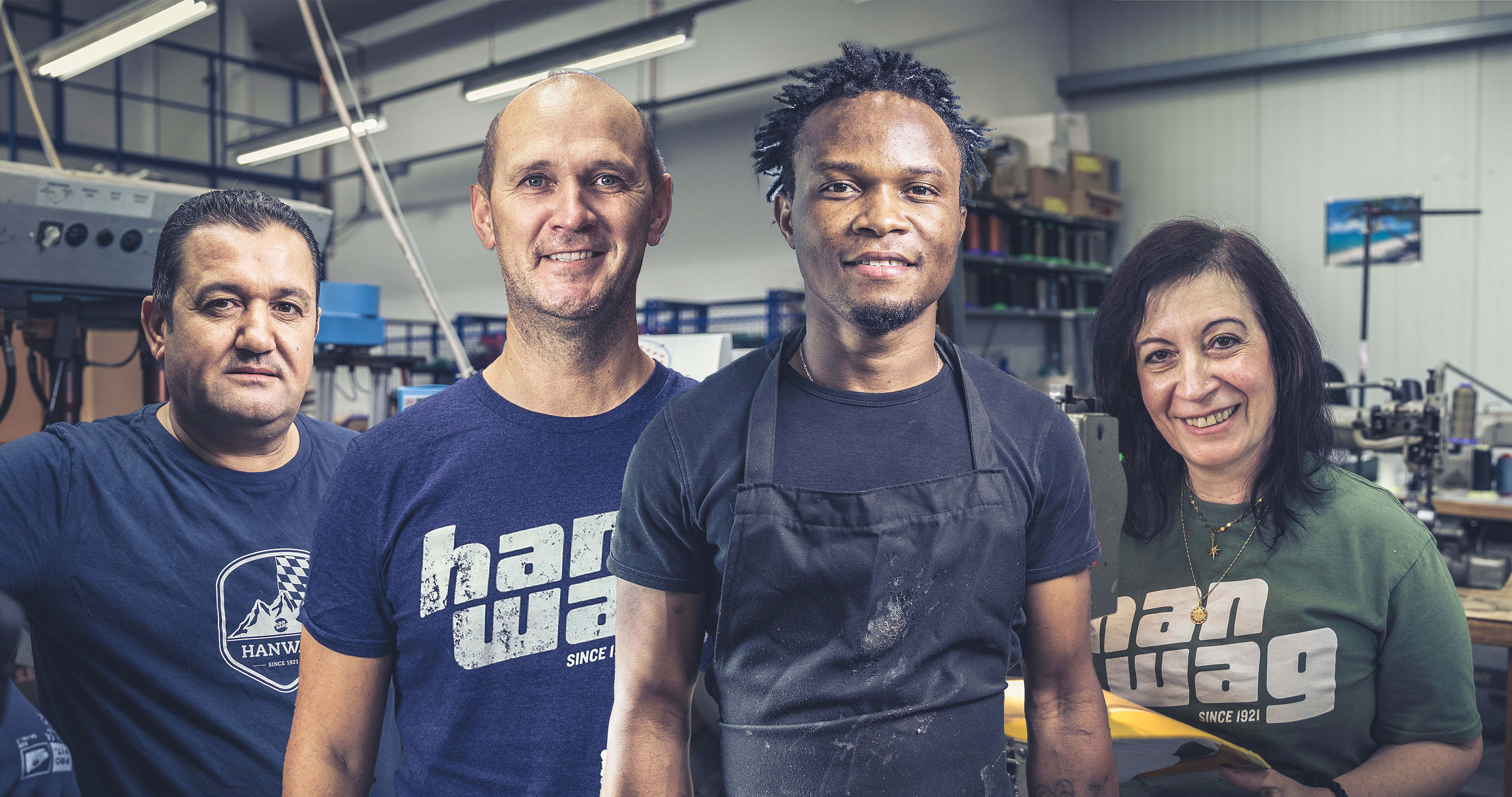 Vier Mitarbeiter der Hanwag Produktion am Stammsitz in Vierkirchen